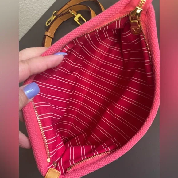 Louis Vuitton Hot Pink Antigua Pouch Crossbody - Picture 6 of 9